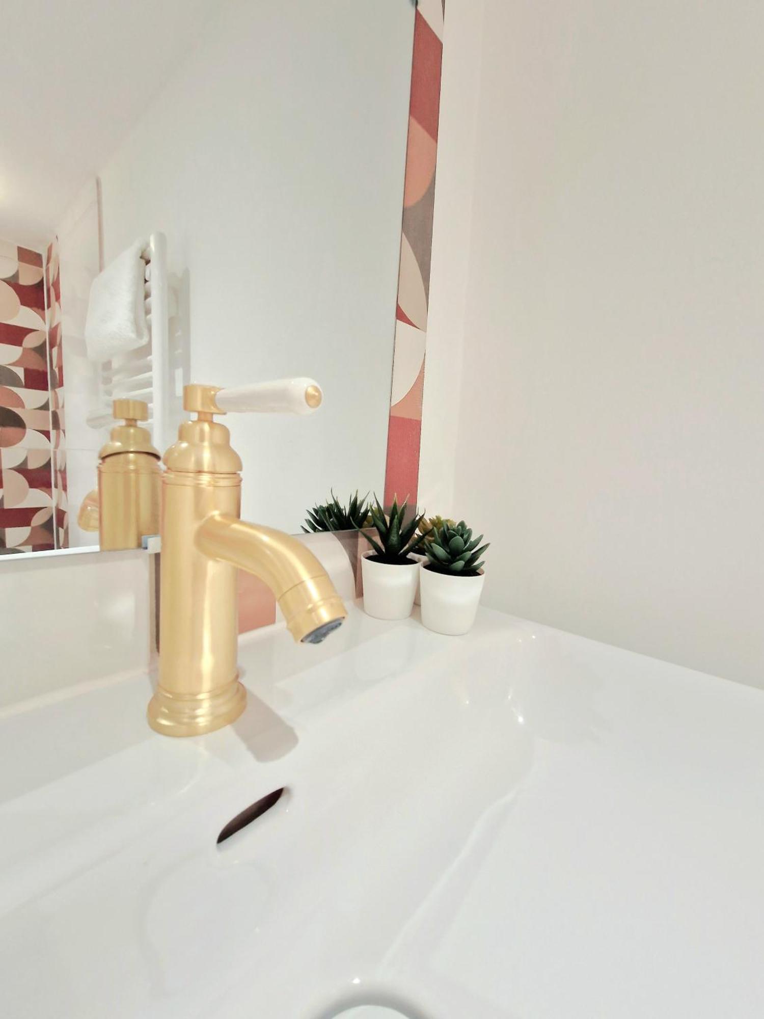 L'Elementaire, Appartement Chic Et Central Mulhouse Exterior foto